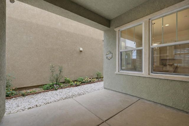 207 Alboran Sea Cir, Sacramento, CA 95834