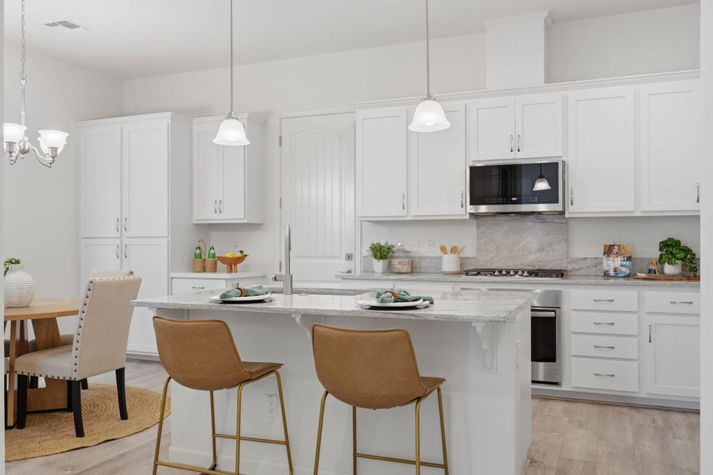 207 Alboran Sea Cir, Sacramento, CA 95834