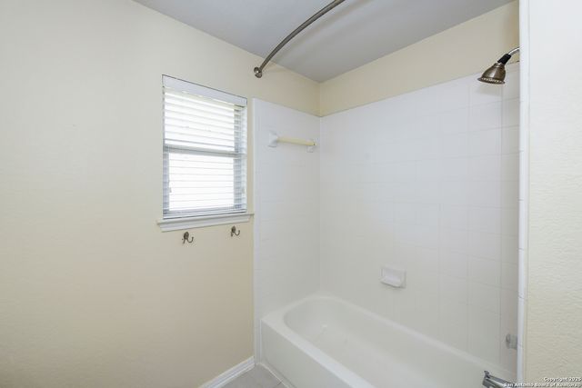 26048 stone, San Antonio, TX 78260