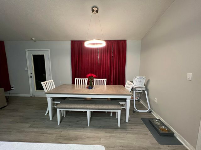 9726 Parker Lake Circle, Navarre, FL 32566