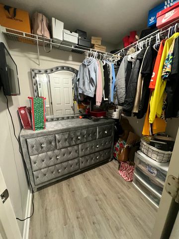 9726 Parker Lake Circle, Navarre, FL 32566