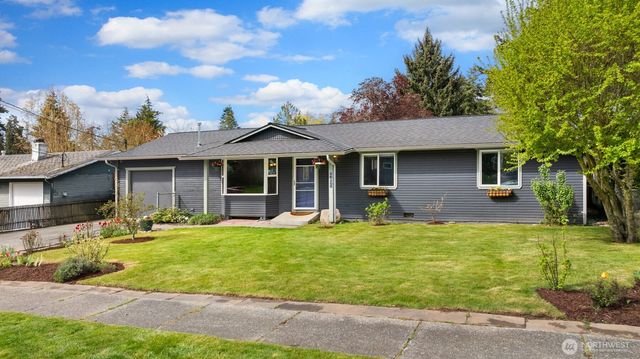 26205 14th Avenue S, Des Moines, WA 98198