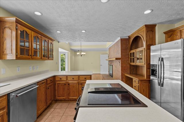1002 Allenwood Dr, Ashland City, TN 37015