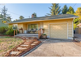 935 E 24th Ave, Eugene, OR 97405