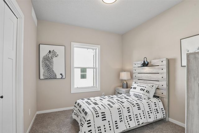558 SE Hollow Court, West Des Moines, IA 50265