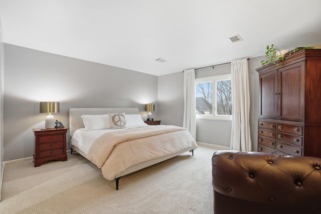 480 Ashford Lane, Valparaiso, IN 46385