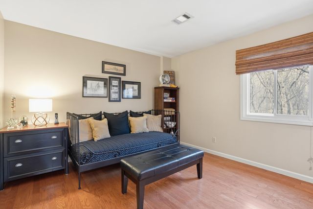 480 Ashford Lane, Valparaiso, IN 46385