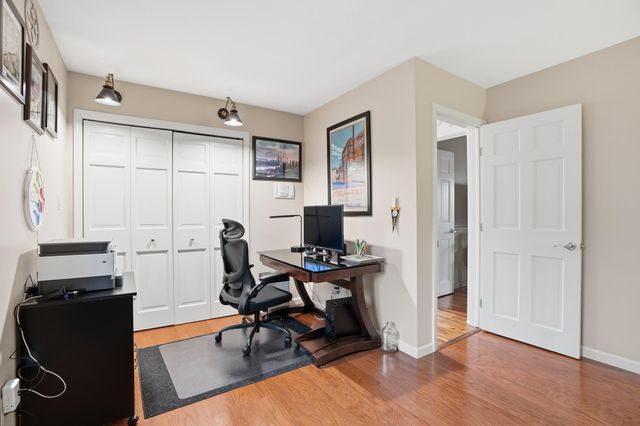 480 Ashford Lane, Valparaiso, IN 46385