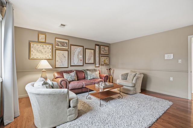 480 Ashford Lane, Valparaiso, IN 46385