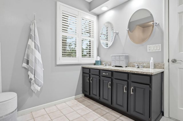 480 Ashford Lane, Valparaiso, IN 46385