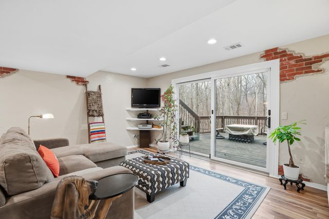 480 Ashford Lane, Valparaiso, IN 46385