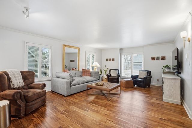 480 Ashford Lane, Valparaiso, IN 46385