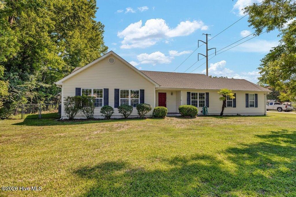 1107 Pine Grove Drive, Wilmington, NC 28409