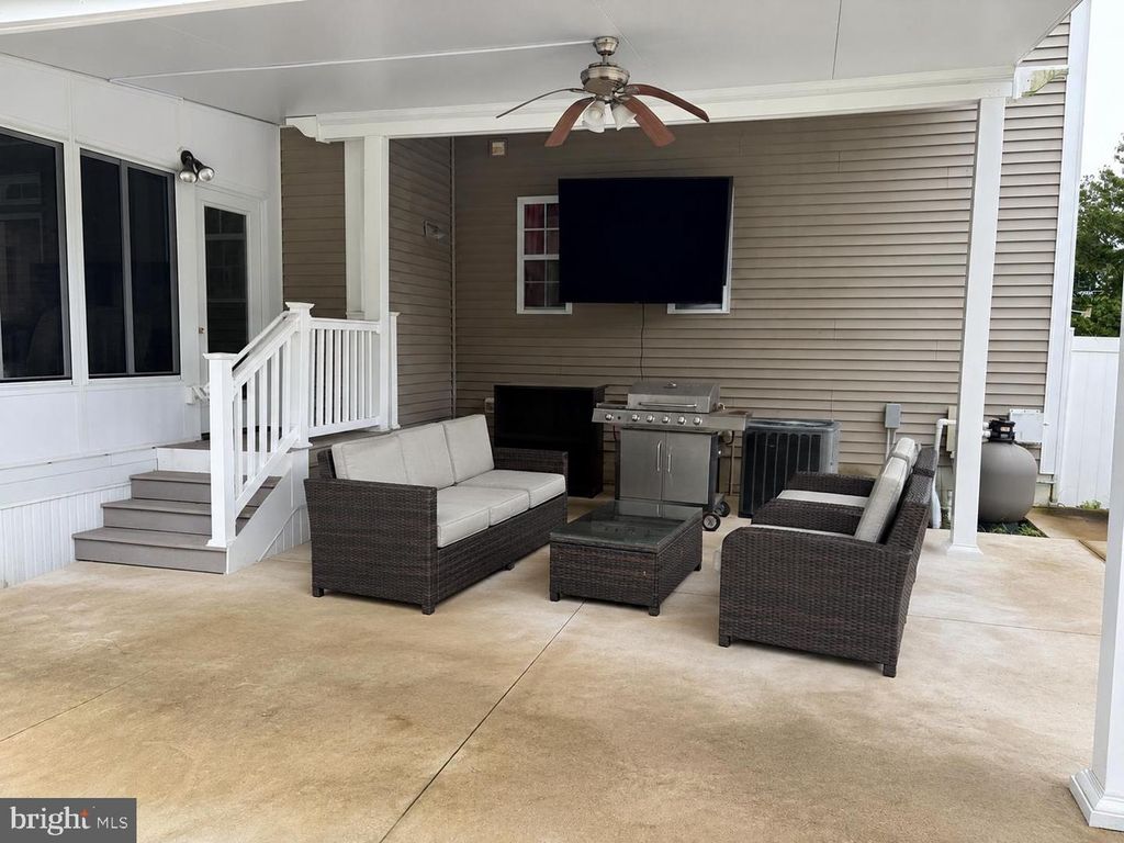 51 HOMESTEAD DR, PEMBERTON, NJ 08068 — photo 2