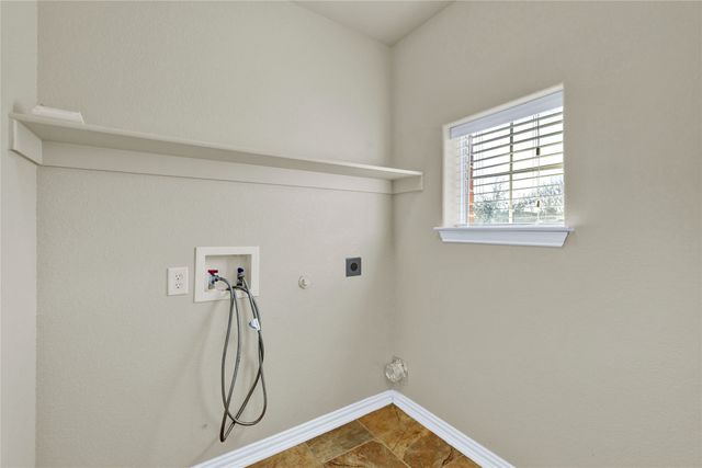 706 S Jupiter Road 905, Allen, TX 75002