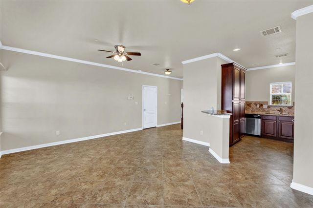 706 S Jupiter Road 905, Allen, TX 75002