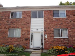 29626 Hoover Road 626, Warren, MI 48093