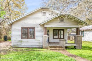 817 Agnes Street, New Iberia, LA 70560