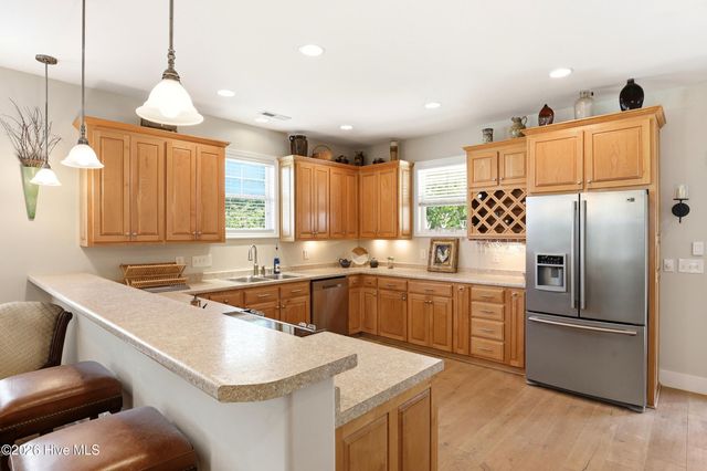 807 Factory Road, Hampstead, NC 28443