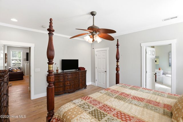 807 Factory Road, Hampstead, NC 28443