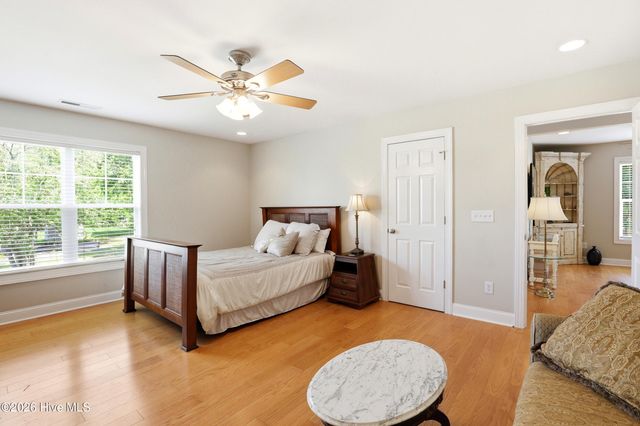 807 Factory Road, Hampstead, NC 28443