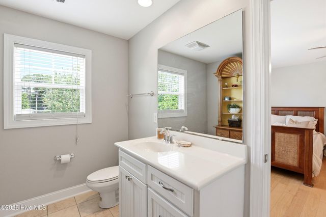 807 Factory Road, Hampstead, NC 28443