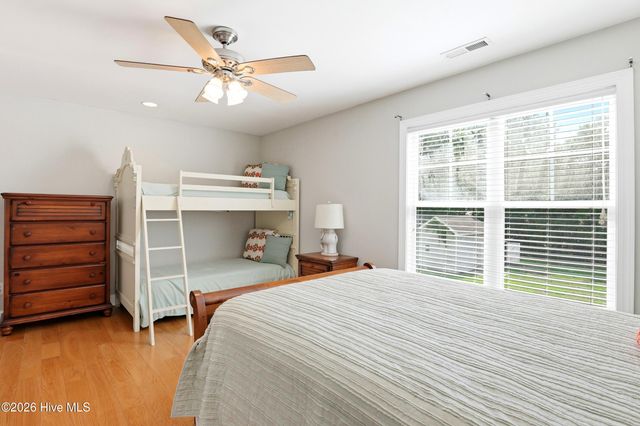 807 Factory Road, Hampstead, NC 28443
