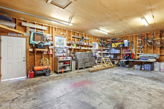 807 Factory Road, Hampstead, NC 28443