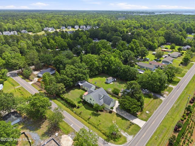 807 Factory Road, Hampstead, NC 28443
