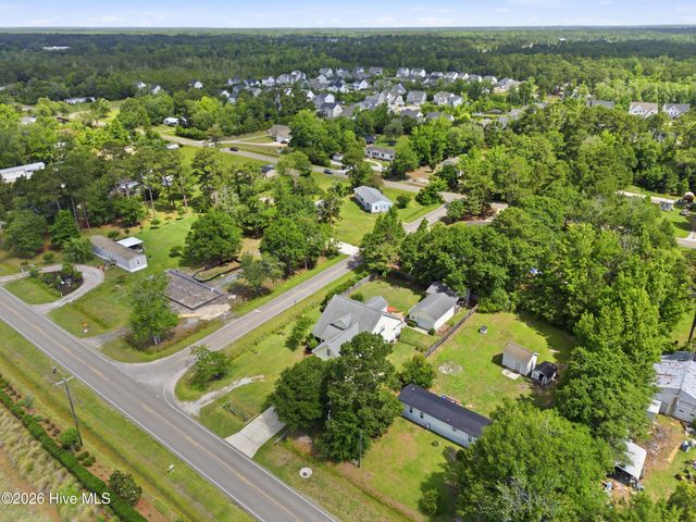 807 Factory Road, Hampstead, NC 28443