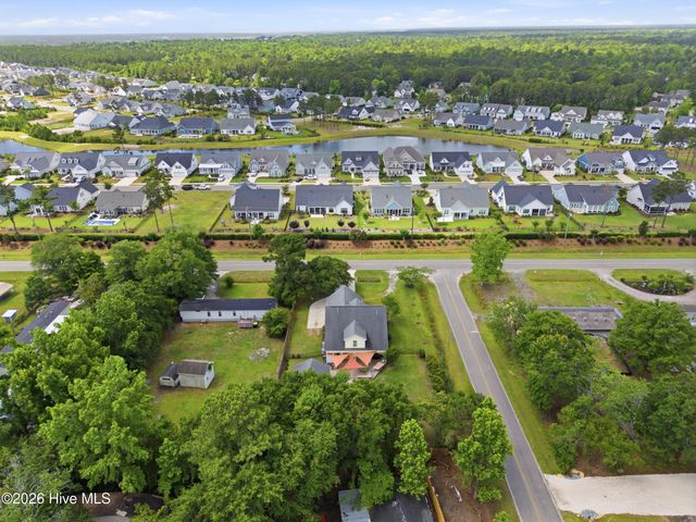807 Factory Road, Hampstead, NC 28443