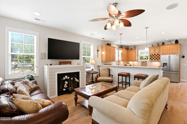 807 Factory Road, Hampstead, NC 28443