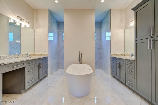 873 18th ST NE, Naples, FL 34120