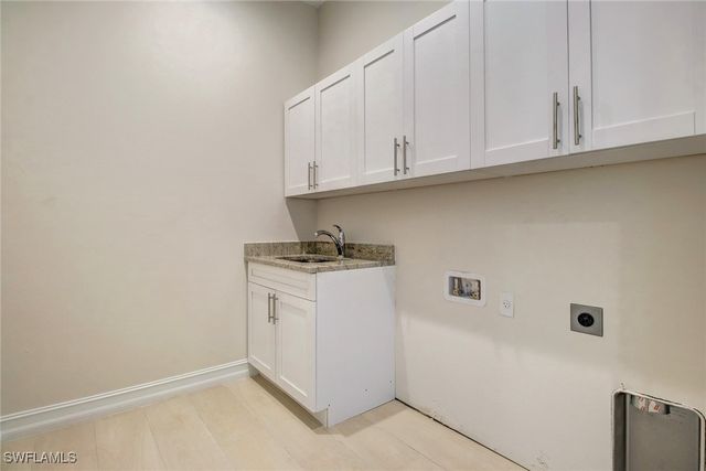 873 18th ST NE, Naples, FL 34120