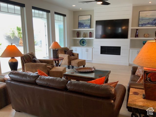 4346 S SECRETARIAT DR, Washington, UT 84780