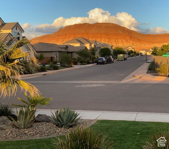 4346 S SECRETARIAT DR, Washington, UT 84780