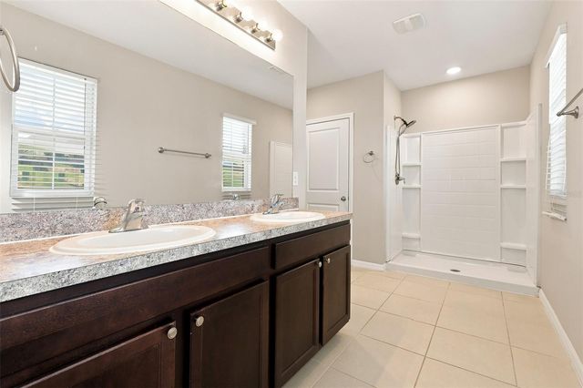 36205 JENNY LYNNE CIRCLE, Zephyrhills, FL 33541