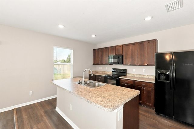 36205 JENNY LYNNE CIRCLE, Zephyrhills, FL 33541