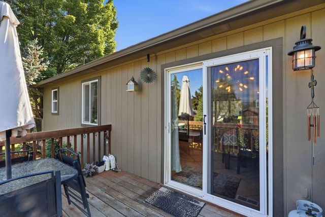 1111 S Newer Ct, Spokane Valley, WA 99037