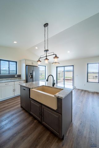22905 GATEWAY DR, Box Elder, SD 57719