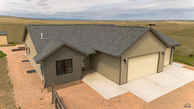 22905 GATEWAY DR, Box Elder, SD 57719