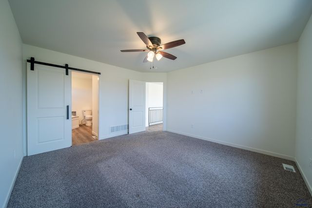 22905 GATEWAY DR, Box Elder, SD 57719