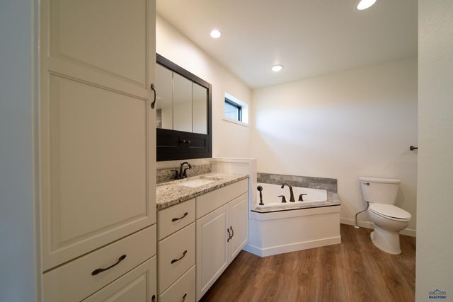 22905 GATEWAY DR, Box Elder, SD 57719
