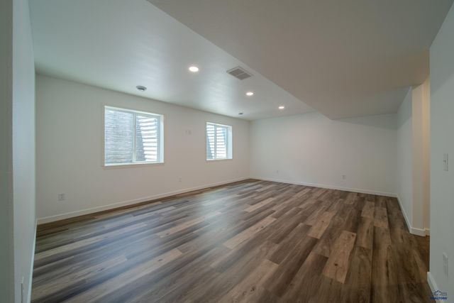22905 GATEWAY DR, Box Elder, SD 57719