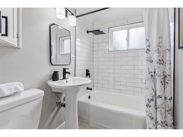 2255 Meade St, Denver, CO 80211