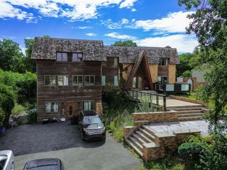 12 Oakridge Dr, Saugus, MA 01906