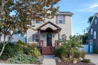 1320 Hartrick Avenue, Royal Oak, MI 48067