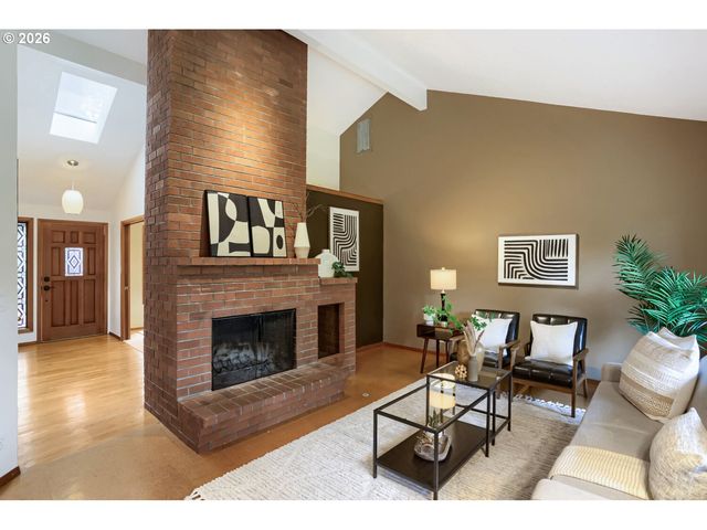 12970 Sw SCOUT Dr, Beaverton, OR 97008