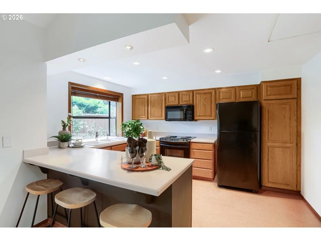 12970 Sw SCOUT Dr, Beaverton, OR 97008
