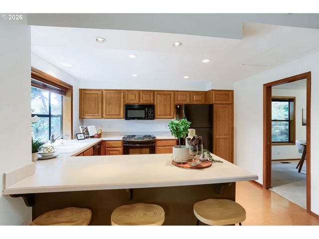 12970 Sw SCOUT Dr, Beaverton, OR 97008